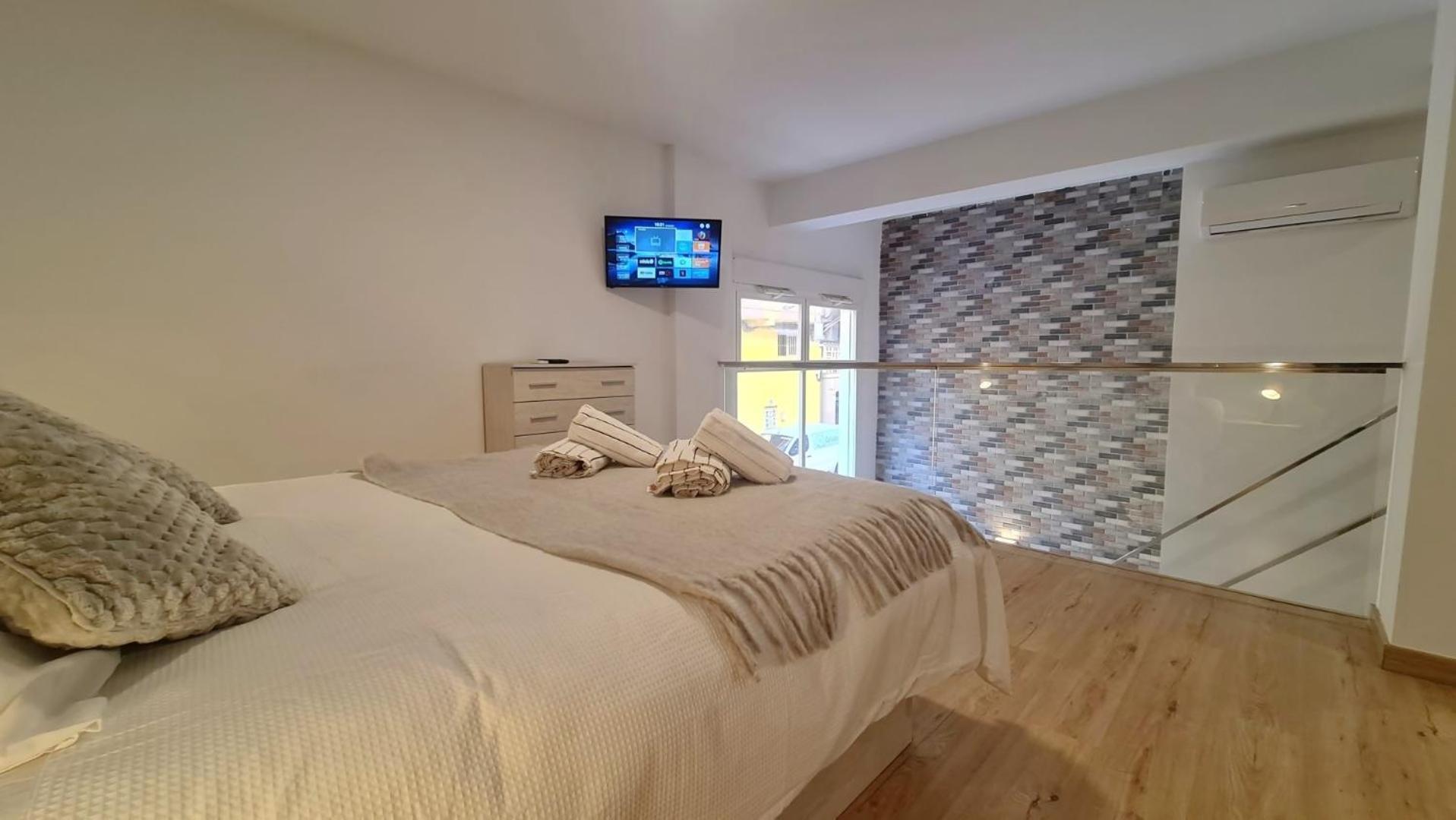 Duplex Huelin I & Beach Малага Экстерьер фото